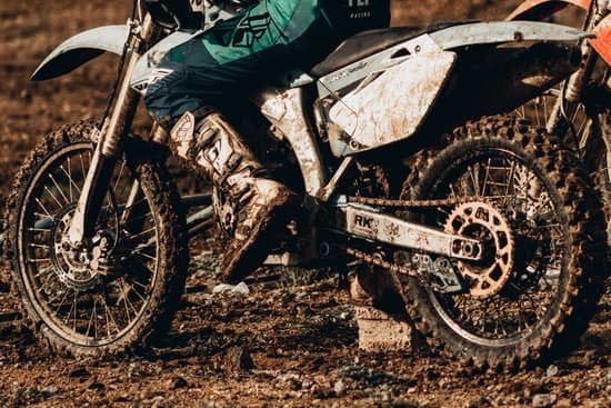 How Fast Can a Dirt Bike Go?